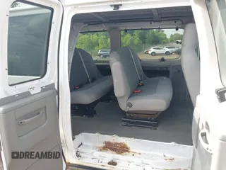 2010 Ford Econoline Passenger XL с VIN 1FBNE3BL6ADA30909, выставлен на аукционе IAAI как лот 42383904 с пробегом 284 194 миль миль и . История ставок и продаж доступна на DreamBid. Изображение 8.