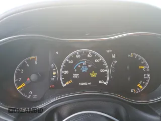 2018 Jeep Grand Cherokee High Altitude with VIN 1C4RJFCMXJC374413, listed as a Copart auction lot 42142515 with 102,692 mi miles and Salvage Title. Bid and sale history available at carsss.com. Image 9.