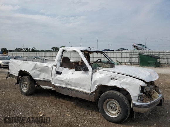 1996 Chevrolet Silverado 1500 with VIN 1GCEC14M5TZ124085, listed as a Copart auction lot 59532234 with 137,619 mi miles and Non Repairable. Bid and sale history available at DreamBid. Image 4.