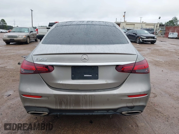 2021 Mercedes-Benz E-Class E 350 with VIN W1KZF8DB2MB002154, listed as a IAAI auction lot 41554279 with 52,375 mi miles. Bid and sale history available at carsss.com. Image 17.