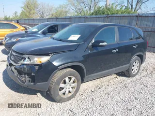 2011 Kia Sorento LX with VIN 5XYKT3A18BG007462, listed as a IAAI auction lot 42081727 with 183,594 mi miles and . Bid and sale history available at carsss.com. Image 2.