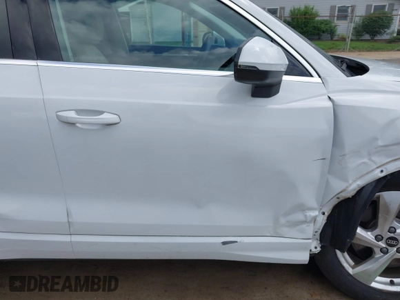 2022 Audi Q3 Premium Plus with VIN WA1BUCF36N1138119, listed as a IAAI auction lot 42536021 with 25,797 mi miles and . Bid and sale history available at DreamBid. Image 18.