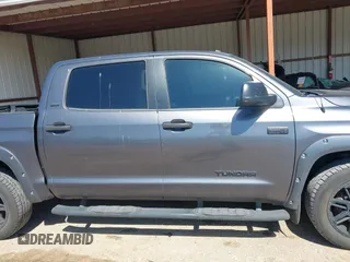 2018 Toyota Tundra 2WD SR5 with VIN 5TFEY5F19JX229779, listed as a IAAI auction lot 41718984 with 272,351 mi miles. Bid and sale history available at carsss.com. Image 14.