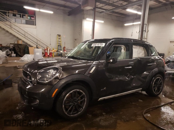 2015 MINI Cooper Countryman S with VIN WMWZC5C51FWM18945, listed as a Copart auction lot 45018755 with 135,086 mi miles and Salvage Title. Bid and sale history available at carsss.com. Image 1.