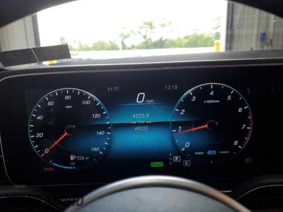 2020 Mercedes-Benz GLS 450 with VIN 4JGFF5KE3LA224520, listed as a Copart auction lot 62292535 with 69,020 mi miles and Salvage title. Bid and sale history available at DreamBid. Image 9.