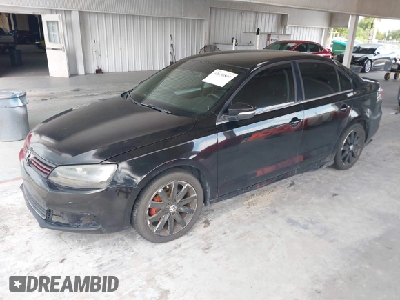 2013 Volkswagen Jetta SE z VIN 3VWDP7AJ1DM405572, wystawiony jako IAAI lot #42630897 z przebiegiem 257 925 mil mil oraz . Historia ofert i sprzedaży dostępna na DreamBid. Obrazek 2.