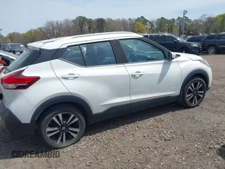 2019 Nissan Kicks S with VIN 3N1CP5CU3KL484582, listed as a IAAI auction lot 42087860 with 136,853 mi miles and . Bid and sale history available at carsss.com. Image 12.