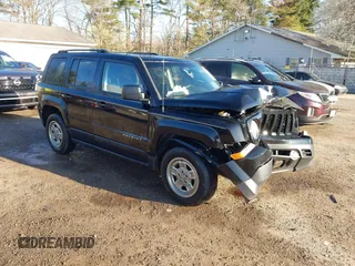2016 Jeep Patriot Sport with VIN 1C4NJPBAXGD699514, listed as a IAAI auction lot 41945662 with 100,111 mi miles. Bid and sale history available at carsss.com. Image 1.