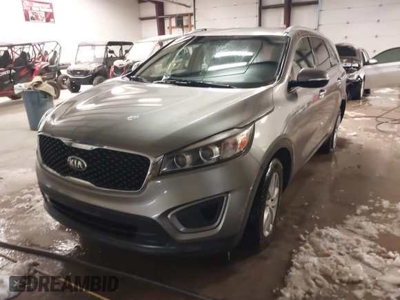 2016 Kia Sorento LX with VIN 5XYPG4A37GG013620, listed as a IAAI auction lot 41622185 with 109,938 mi miles. Bid and sale history available at carsss.com. Image 19.