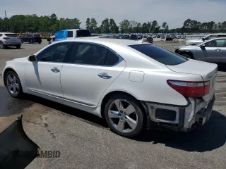 2007 Lexus LS 460 L z VIN JTHGL46F475017260, wystawiony jako Copart lot #55674615 z przebiegiem 189 031 mil mil oraz Szkody całkowita. Historia ofert i sprzedaży dostępna na DreamBid. Obrazek 2.