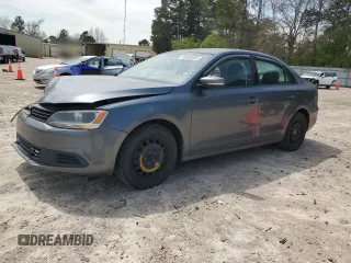 2011 Volkswagen Jetta Sedan SE with VIN 3VWDX7AJ7BM326243, listed as a Copart auction lot 50886835 with 165,059 mi miles and Salvage Title. Bid and sale history available at carsss.com. Image 1.