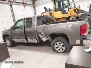 2012 GMC Sierra 1500 SLE z VIN 1GTR2VE73CZ220060, wystawiony jako IAAI lot #41499865 z przebiegiem 217 125 mil mil oraz . Historia ofert i sprzedaży dostępna na DreamBid. Obrazek 14.