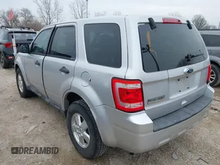 2010 Ford Escape XLS с VIN 1FMCU0C75AKB62752, выставлен на аукционе IAAI как лот 41962316 с пробегом 159 942 миль миль и . История ставок и продаж доступна на DreamBid. Изображение 3.