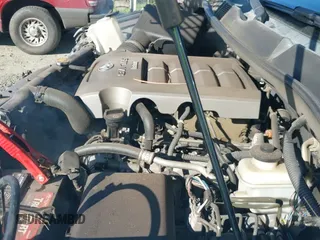 2010 Toyota Tundra Limited z VIN 5TFHY5F19AX138833, wystawiony jako IAAI lot #42047252 z przebiegiem 173 765 mil mil oraz . Historia ofert i sprzedaży dostępna na DreamBid. Obrazek 19.