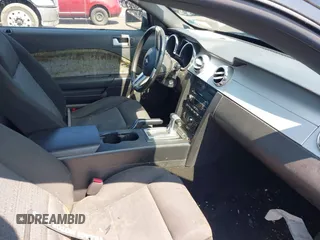 2007 Ford Mustang Deluxe с VIN 1ZVFT80N675361920, выставлен на аукционе IAAI как лот 42196804 с пробегом Не указан миль и . История ставок и продаж доступна на DreamBid. Изображение 5.