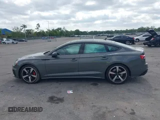 2023 Audi A5 Sportback S line Premium Plus z VIN WAUFACF56PA038023, wystawiony jako IAAI lot #42074137 z przebiegiem 15 998 mil mil oraz . Historia ofert i sprzedaży dostępna na DreamBid. Obrazek 14.