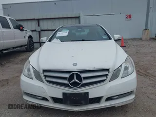 2013 Mercedes-Benz E-Class E 350 with VIN WDDKJ8JB8DF214490, listed as a IAAI auction lot 41500949 with 156,566 mi miles. Bid and sale history available at carsss.com. Image 12.