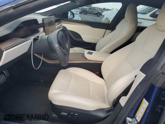 2021 Tesla Model S Long Range z VIN 5YJSA1E52MF437103, wystawiony jako Copart lot #55533515 z przebiegiem 59 015 mil mil oraz Szkoda całkowita • Salvage title. Historia ofert i sprzedaży dostępna na DreamBid. Obrazek 7.