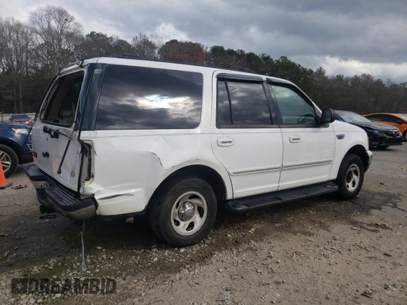 2000 Ford Expedition XLT with VIN 1FMRU1566YLB95235, listed as a Copart auction lot 47470185 with 315,888 mi miles and Salvage Title. Bid and sale history available at carsss.com. Image 3.