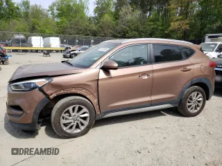 2017 Hyundai Tucson SE z VIN KM8J33A47HU389041, wystawiony jako Copart lot #53974995 z przebiegiem 48 398 mil mil oraz Szkoda całkowita • Salvage title. Historia ofert i sprzedaży dostępna na DreamBid. Obrazek 1.