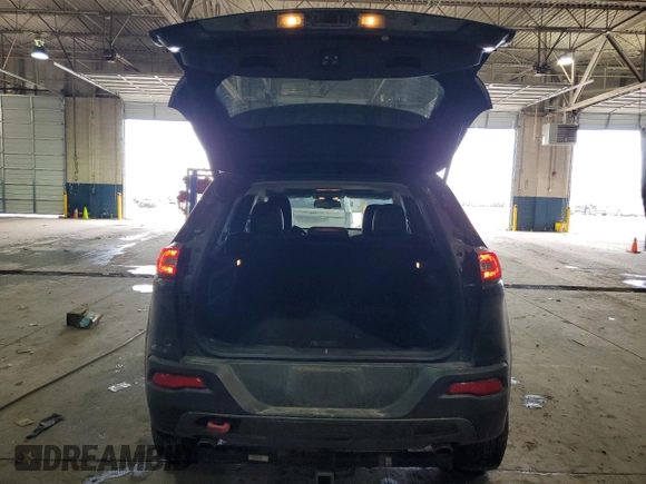 2014 Jeep Cherokee Trailhawk with VIN 1C4PJMBS0EW111606, listed as a Copart auction lot 46680205 with 150,446 mi miles and Clean Title. Bid and sale history available at carsss.com. Image 6.