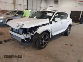 2020 Volvo XC40 Inscription с VIN YV4AC2HL9L2287186, выставлен на аукционе IAAI как лот 41737185 с пробегом 21 083 миль миль и . История ставок и продаж доступна на DreamBid. Изображение 2.