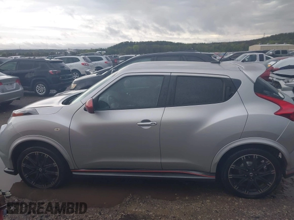 2014 Nissan Juke S with VIN JN8AF5MV3ET365787, listed as a IAAI auction lot 41968100 with 181,431 mi miles. Bid and sale history available at carsss.com. Image 17.