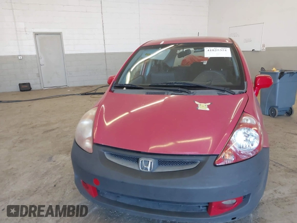 2007 Honda Fit Sport with VIN JHMGD37617S001346, listed as a IAAI auction lot 41825351 with 233,735 mi miles. Bid and sale history available at carsss.com. Image 13.