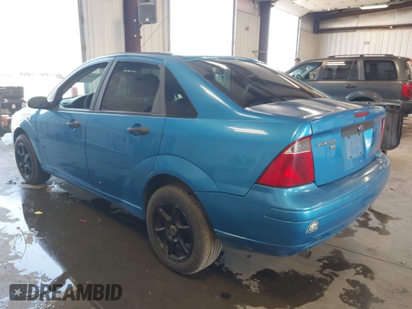 2007 Ford Focus S with VIN 1FAFP34N27W262385, listed as a IAAI auction lot 42526524 with 183,733 mi miles and . Bid and sale history available at DreamBid. Image 3.