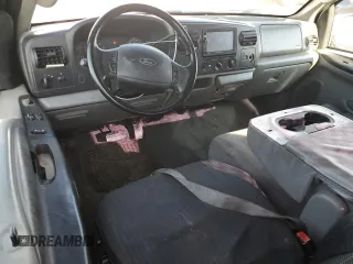 2005 Ford F-250 XL с VIN 1FTNX205X5EC21432, выставлен на аукционе Copart как лот 56248025 с пробегом 211 524 миль миль и Списание • Salvage title. История ставок и продаж доступна на DreamBid. Изображение 8.