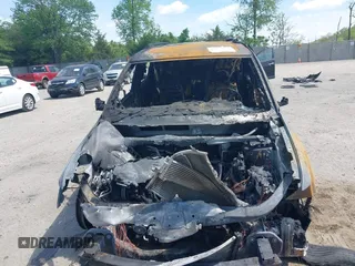 2019 Dodge Journey SE with VIN 3C4PDCBB4KT732026, listed as a IAAI auction lot 42177975 with Not provided miles and . Bid and sale history available at DreamBid. Image 6.