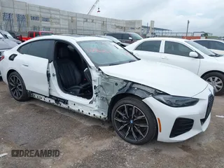 2023 BMW 4 Series 430i xDrive z VIN WBA73AV04PFP03416, wystawiony jako IAAI lot #42469606 z przebiegiem 43 234 mil mil oraz . Historia ofert i sprzedaży dostępna na DreamBid. Obrazek 1.