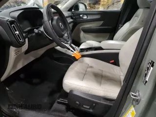 2023 Volvo XC40 Plus Dark Theme with VIN YV4L12UW2P2024297, listed as a Copart auction lot 44742735 with 15,666 mi miles and Salvage title. Bid and sale history available at DreamBid. Image 7.