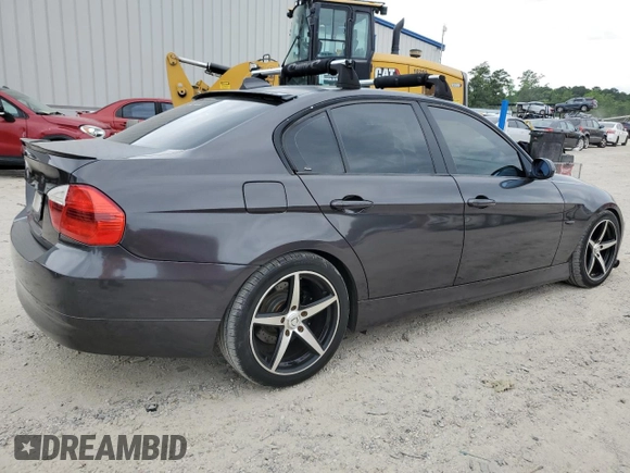 2008 BMW 3 Series 328i with VIN WBAVA33538K054935, listed as a Copart auction lot 60644785 with 308,200 mi miles and Salvage title. Bid and sale history available at DreamBid. Image 3.