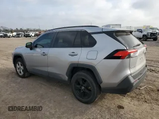 2020 Toyota RAV4 XLE with VIN 2T3P1RFV0LC095311, listed as a Copart auction lot 49062135 with 76,779 mi miles and Salvage Title. Bid and sale history available at carsss.com. Image 2.