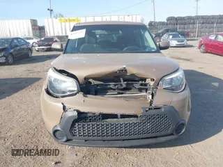 2015 Kia Soul z VIN KNDJN2A22F7146319, wystawiony jako IAAI lot #42083232 z przebiegiem 97 786 mil mil oraz . Historia ofert i sprzedaży dostępna na DreamBid. Obrazek 6.