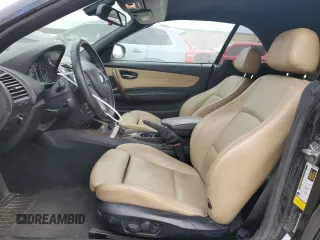 2010 BMW 1 Series 128i z VIN WBAUL7C59AVJ77852, wystawiony jako Copart lot #88792815 z przebiegiem 163 488 mil mil oraz Szkoda całkowita • Salvage title. Historia ofert i sprzedaży dostępna na DreamBid. Obrazek 7.