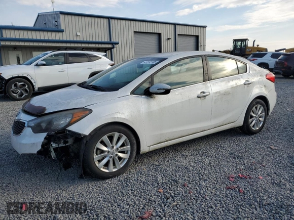 2014 Kia Forte EX with VIN KNAFX4A82E5104921, listed as a Copart auction lot 47372735 with 40,900 mi miles and Salvage Title. Bid and sale history available at carsss.com. Image 1.