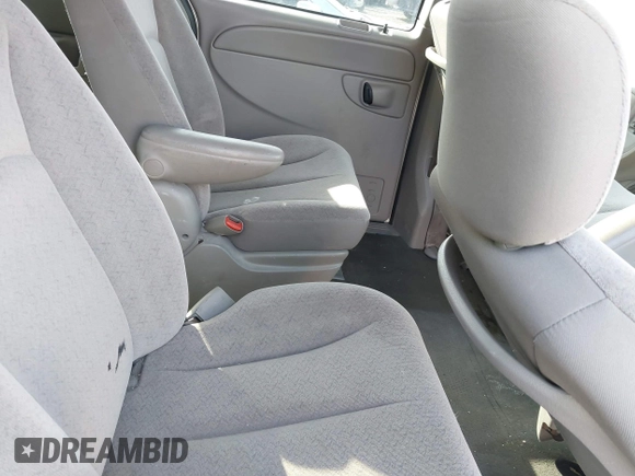 2003 Dodge Caravan Sport with VIN 2D4GP44R13R274458, listed as a IAAI auction lot 41788865 with 999,999 mi miles. Bid and sale history available at carsss.com. Image 8.