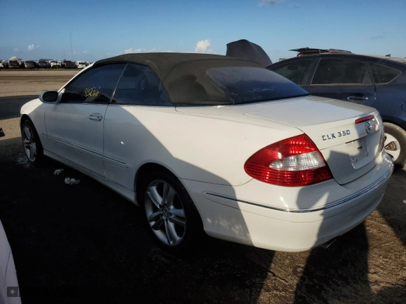 2007 Mercedes-Benz CLK-Class 3.5L with VIN WDBTK56F17F220687, listed as a Copart auction lot 83498954 with 91,527 mi miles and Salvage Title. Bid and sale history available at carsss.com. Image 2.