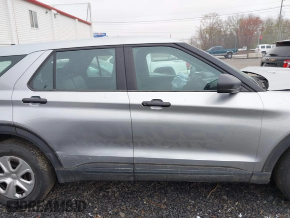 2022 Ford Police Interceptor с VIN 1FM5K8AC9NGB45765, выставлен на аукционе IAAI как лот 41642777 с пробегом 23 645 миль миль и . История ставок и продаж доступна на DreamBid. Изображение 13.