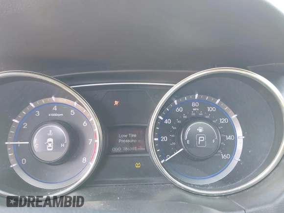 2012 Hyundai Sonata SE z VIN 5NPEC4AC0CH356520, wystawiony jako IAAI lot #42247788 z przebiegiem 186 358 mil mil oraz . Historia ofert i sprzedaży dostępna na DreamBid. Obrazek 7.