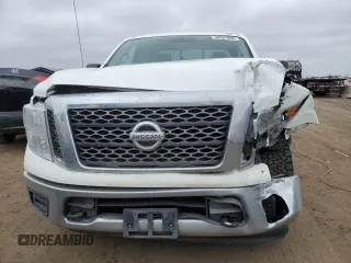 2017 Nissan Titan S z VIN 1N6AA1CJ3HN571103, wystawiony jako Copart lot #44697865 z przebiegiem 135 524 mil mil oraz Szkoda całkowita • Salvage title. Historia ofert i sprzedaży dostępna na DreamBid. Obrazek 5.