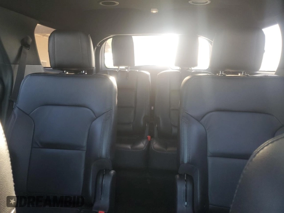 2018 Ford Explorer XLT with VIN 1FM5K7D81JGA17743, listed as a Copart auction lot 52183755 with 128,399 mi miles and Salvage Title. Bid and sale history available at DreamBid. Image 10.