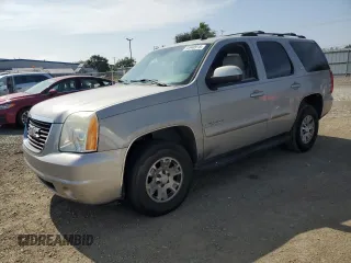 2007 GMC Yukon SLE z VIN 1GKFK13037J107512, wystawiony jako Copart lot #58948915 z przebiegiem 315 616 mil mil oraz Czysty tytuł • Clean title. Historia ofert i sprzedaży dostępna na DreamBid. Obrazek 1.