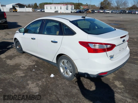 2014 Ford Focus SE with VIN 1FADP3F21EL119923, listed as a IAAI auction lot 41585170 with 126,266 mi miles. Bid and sale history available at carsss.com. Image 3.