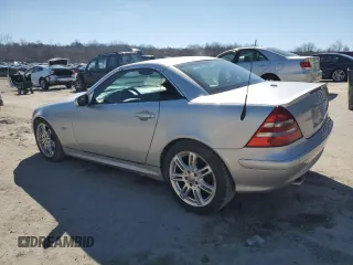 2004 Mercedes-Benz SLK-Class with VIN WDBKK65F74F300543, listed as a Copart auction lot 47282445 with 66,522 mi miles and Salvage Title. Bid and sale history available at carsss.com. Image 2.