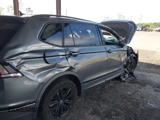 2022 Volkswagen Tiguan SE R-Line Black с VIN 3VVCB7AXXNM091425, выставлен на аукционе IAAI как лот 42515543 с пробегом 40 771 миль миль и . История ставок и продаж доступна на DreamBid. Изображение 6.