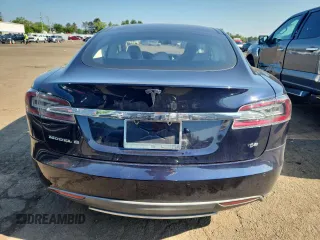 2014 Tesla Model S 60 z VIN 5YJSA1H11EFP39783, wystawiony jako Copart lot #65086315 z przebiegiem 175 480 mil mil oraz Czysty tytuł • Clean title. Historia ofert i sprzedaży dostępna na DreamBid. Obrazek 6.