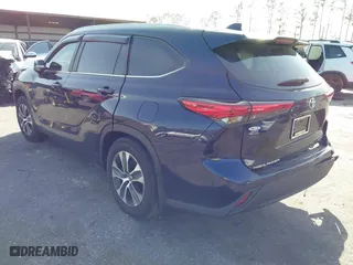 2023 Toyota Highlander L with VIN 5TDKDRBH8PS029936, listed as a IAAI auction lot 41728535 with 23,336 mi miles. Bid and sale history available at carsss.com. Image 3.
